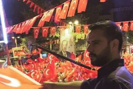 İşte ünlü isimlerin 15 Temmuz Demokrasi ve Milli Birlik Günü paylaşımları...