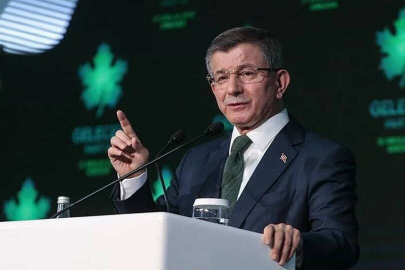 Ahmet Davutoğlu paylaşımını sildi