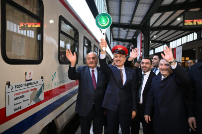 Erzurum-Kars arasında eşsiz yolculuk! İlk seferine çıktı