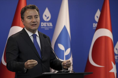 Ali Babacan Bursa'ya geliyor!