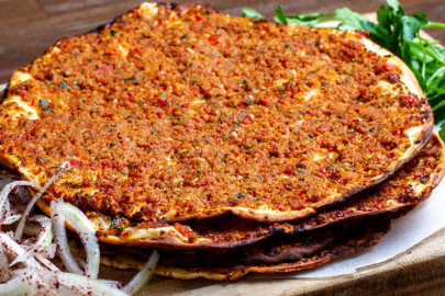 Evde yapabileceğini en lezzetli Lahmacun tarifi!