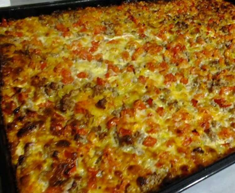 Kahvaltıların vazgeçilmezi: Kaşarlı kıymalı ekmek pizza! -Bursa Hayat Gazetesi -3