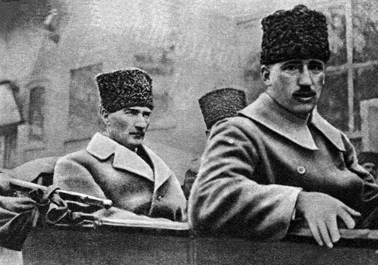 Türkiye Cumhuriyeti'nin kurucusu: Mustafa Kemal Atatürk -Bursa Hayat Gazetesi-2