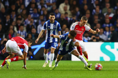 Gözler 23.00'te... Arsenal, Porto'yu  ağırlıyor!