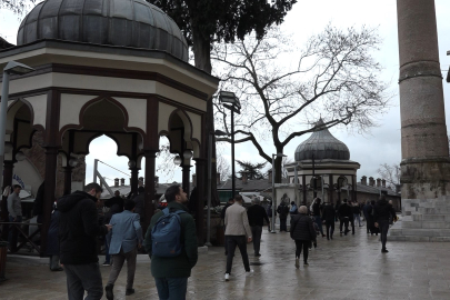 Bursalılar Ulu Cami'ye akın etti