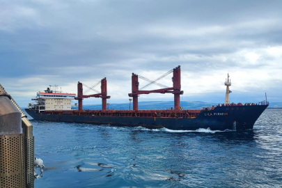 Çanakkale Boğazı'nda gemide arıza!