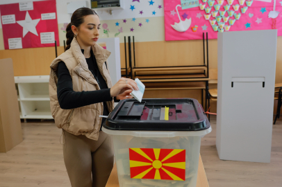 Kuzey Makedonya'da halk ikinci tur için sandık başında