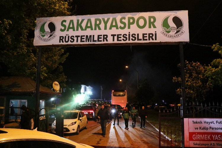 Sakaryaspor’un sokaklara taşan final coşkusu - Bursa Hayat Gazetesi-4