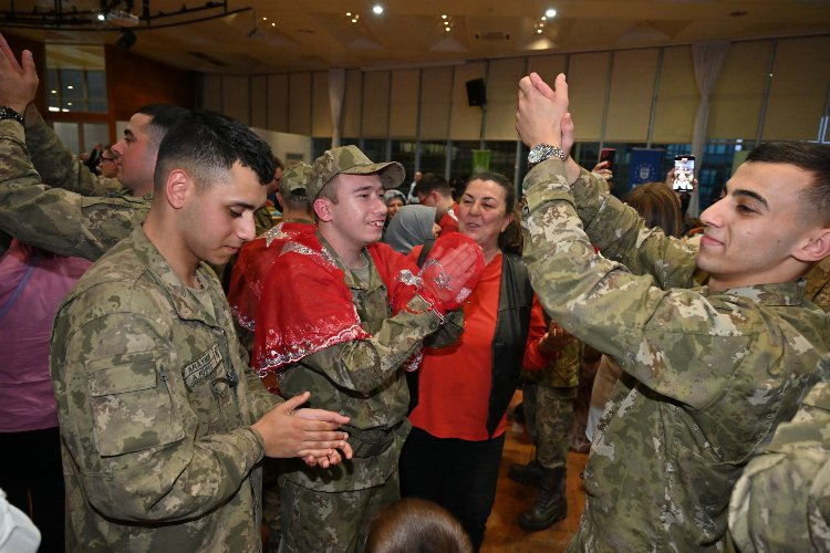 Bursa'da 1 günlüğüne asker oldular - Bursa Hayat Gazetesi-3