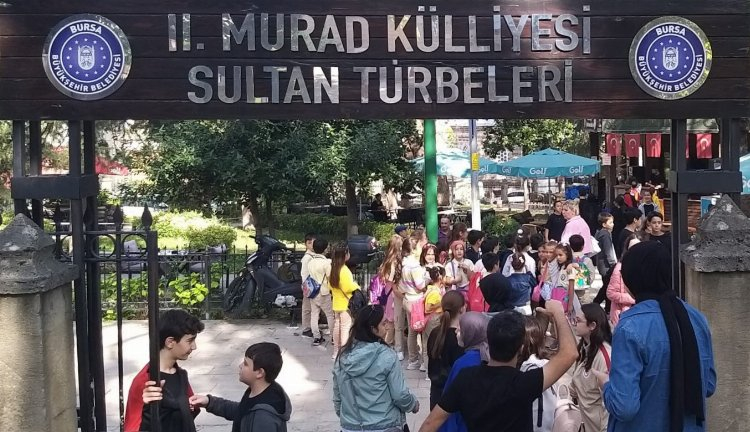 Tarihi diziler Bursa'daki türbelere ziyaretçileri artırdı - Bursa Hayat Gazetesi-2