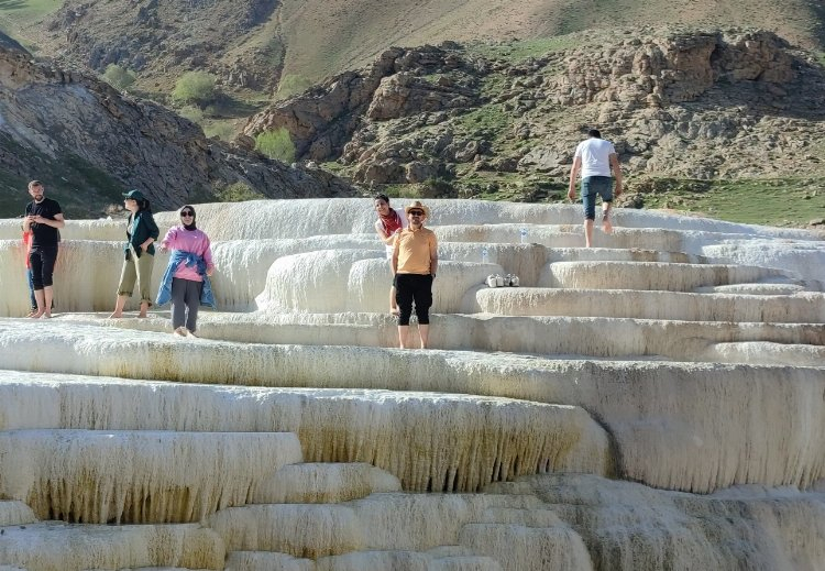 Pamukkale'yi andırıyor! Turistlerin uğrak noktası - Bursa Hayat Gazetesi-2