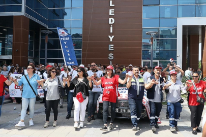 Bayraklı Belediyesi çalışanları protestolarını sürdürüyor!