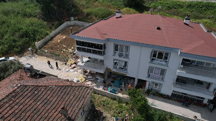 Bursa'da kiracı evi havaya uçurdu: Şoke eden detay! Bursa Hayat Gazetesi -2