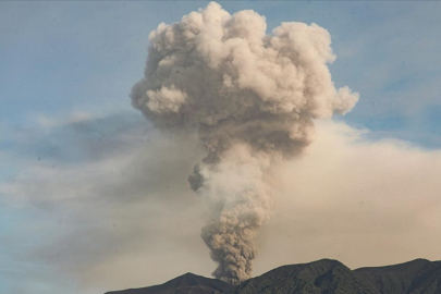Ibu Yanardağı'nda 3 günde ikinci kez patlama yaşandı