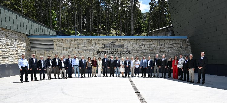 Bursa’da “Turizmde Etik Çalıştayı” gerçekleştirildi - Bursa Hayat Gazetesi-3