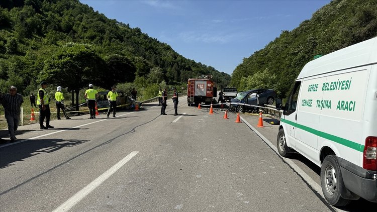 Sinop'ta korkunç kaza: 2'si doktor 4 kişi hayatını kaybetti! Bursa Hayat Gazetesi -2