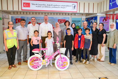 Bisiklet parasını SMA hastasına bağışlayan Zehra'ya Başkan Karabatı'dan jest