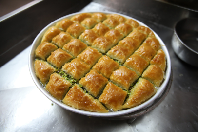 Vatandaşlar baklava yesin diye indirim yaptılar