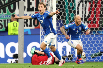 İtalya, Arnavutluk'u yendi!