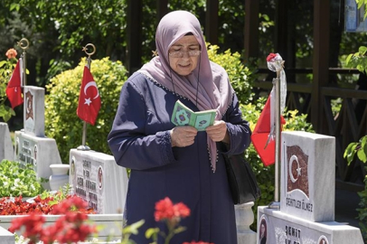 Edirnekapı Şehitliği'ne ziyaretler devam ediyor