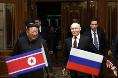 Putin ile Kuzey Kore lideri Kim, Pyongyang'da görüştü