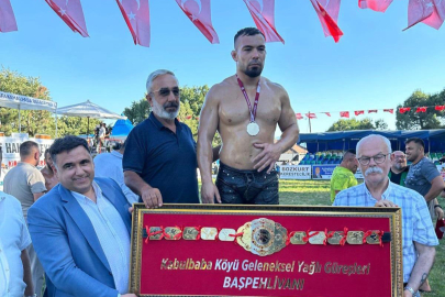 Bursa'da Kabulbaba Güreşleri'nde başpehlivan Yusuf Can Zeybek oldu