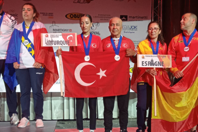 Bursa Büyükşehirli sporcular Avrupa'dan madalyalarla döndü