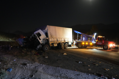 Feci kaza: Aynı aileden 3 kişi hayatını kaybetti