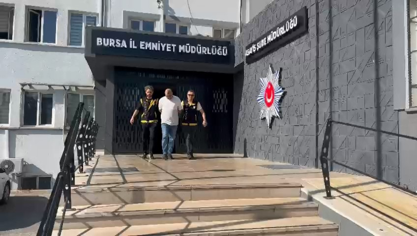 Bursa'da para için husumetlisini başından silahla vurdu - Bursa Hayat Gazetesi-4