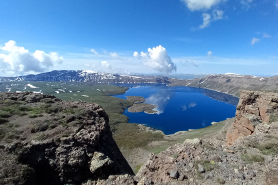 İki mevsim bir arada! Astronotların bile dikkatini çekmeyi başardı