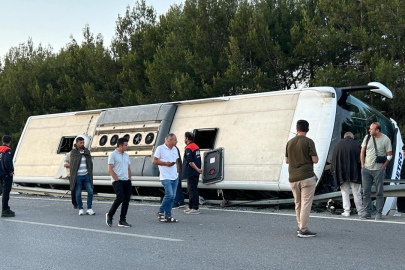 Yolcu otobüsü devrildi: Yaralılar var!