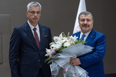 Sağlık Bakanlığı'nda devir teslim! Kemal Memişoğlu görevi devraldı