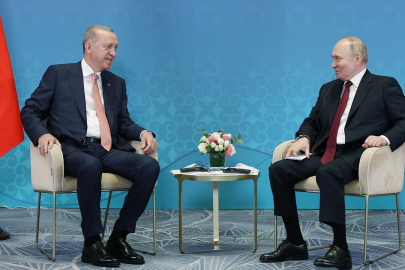 Astana zirvesi: Cumhurbaşkanı Erdoğan ve Putin bir araya geldi!