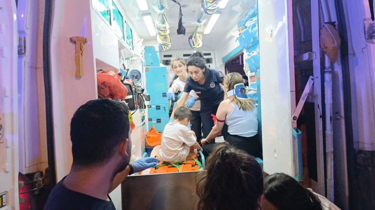 Turist midibüsü kaza yaptı: 1 ölü, 20 yaralı!-Bursa Hayat Gazetesi-4