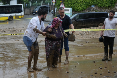 Bursa'da selin bilançosu fotoğraflara böyle yansıdı