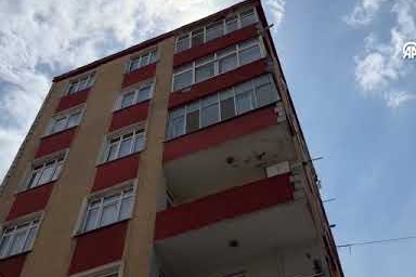 Çatlaklar oluşan 6 katlı bina tahliye edildi