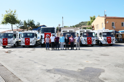 Bursa'da Mudanya Belediyesi, araç filosuna yeni çöp kamyonları ekledi