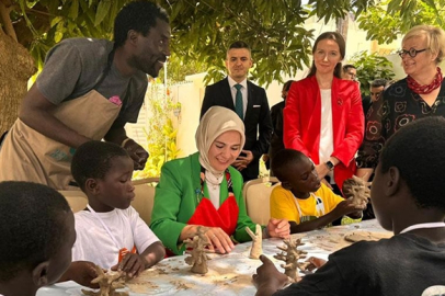 Bakan Göktaş, Senegal'de yetim çocukların kalbine dokundu