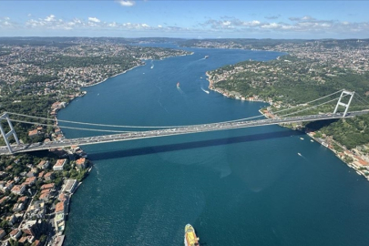 İstanbul Boğazı'nda gemi trafiği tekrar açıldı!