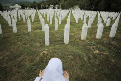 11 Temmuz 1995'te ne oldu? Srebrenitsa Soykırımı nerede gerçekleşti, kaç kişi öldürüldü? Srebrenitsa Soykırımı'nı kim yaptı?