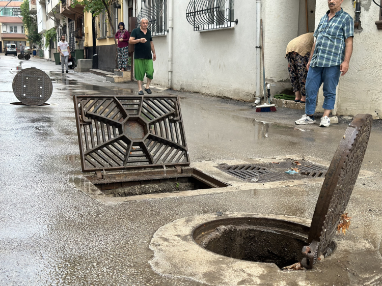 Bursa'da evleri su bastı Bursa Hayat gazetesi -2