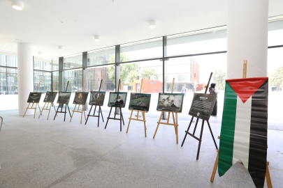 Dinmeyen Acı: Srebrenitsa fotoğraf sergisi  izlenimine sunuldu