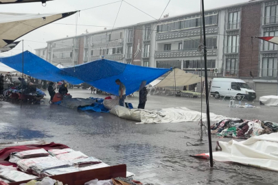 Sağanak yağış Bursa Gemlik’i vurdu