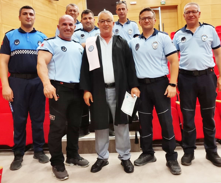 Bursa'da 60 yaşındaki zabıta üniversitede birinci oldu-Bursa Hayat Gazetesi-4