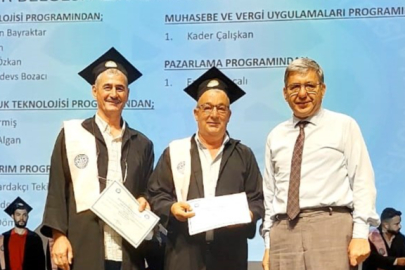 Bursa'da 60 yaşındaki zabıta üniversitede birinci oldu