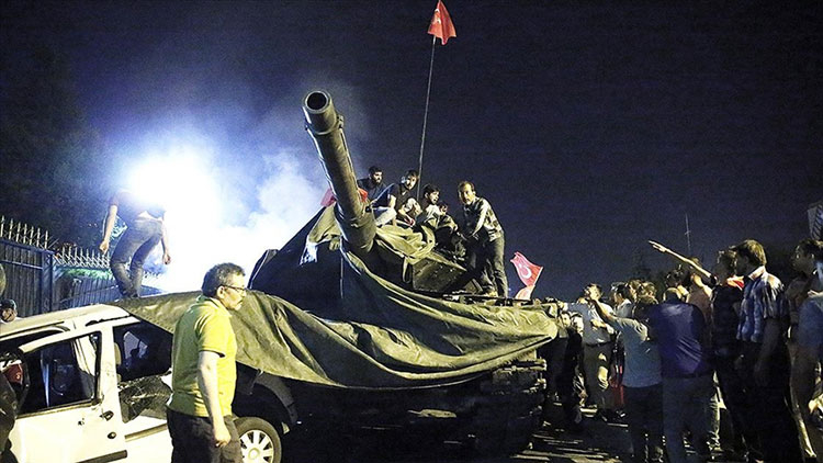 15 Temmuz hain darbe girişiminin üzerinden 8 yıl geçti - Bursa Hayat Gazetesi-8