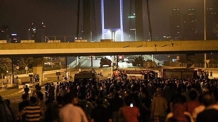 15 Temmuz hain darbe girişiminin üzerinden 8 yıl geçti - Bursa Hayat Gazetesi-4