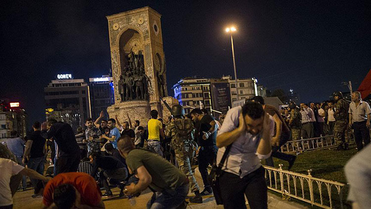 15 Temmuz hain darbe girişiminin üzerinden 8 yıl geçti - Bursa Hayat Gazetesi-9