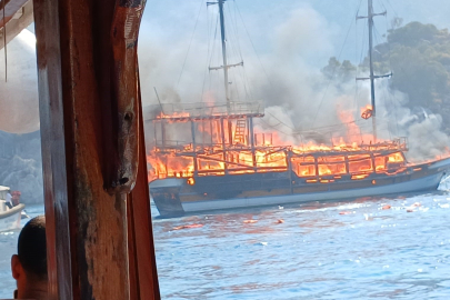 Marmaris'te alevler  panik yarattı