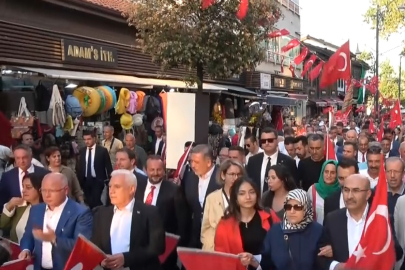 Bursa'da 15 Temmuz Demokrasi Meydanı’nda şehitler anıldı